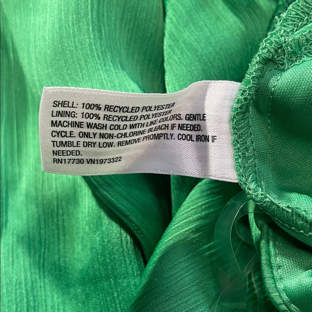 ๐ Wild Fable Y2K Vintage Vibe Satin Wide Leg Vibrant Green Jumpsuit Var Size NWT - Picture 10 of 10